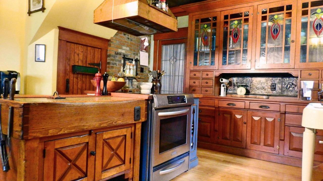 The Craftsman House Bed and Breakfast Bragg Creek Εξωτερικό φωτογραφία